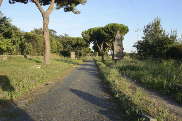 Một con đường thời La Mã vẫn còn được sử dụng
